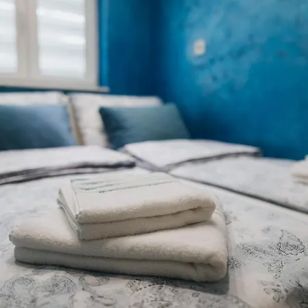 Three Sons Apartman *
