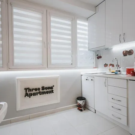 Three Sons Apartman *