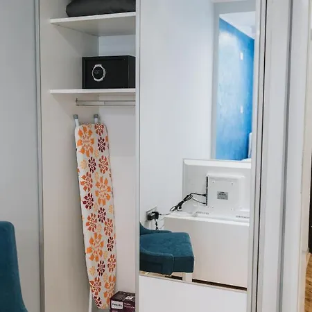 아파트 Three Sons