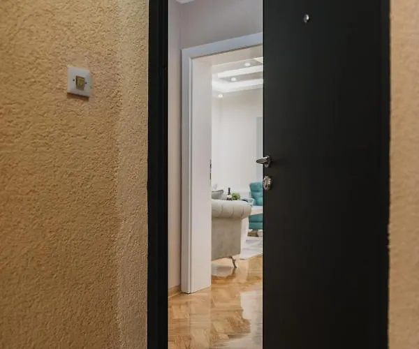 Διαμέρισμα Three Sons