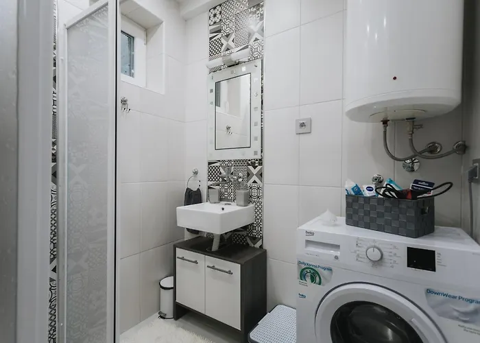 Three Sons Νόβι Σαντ